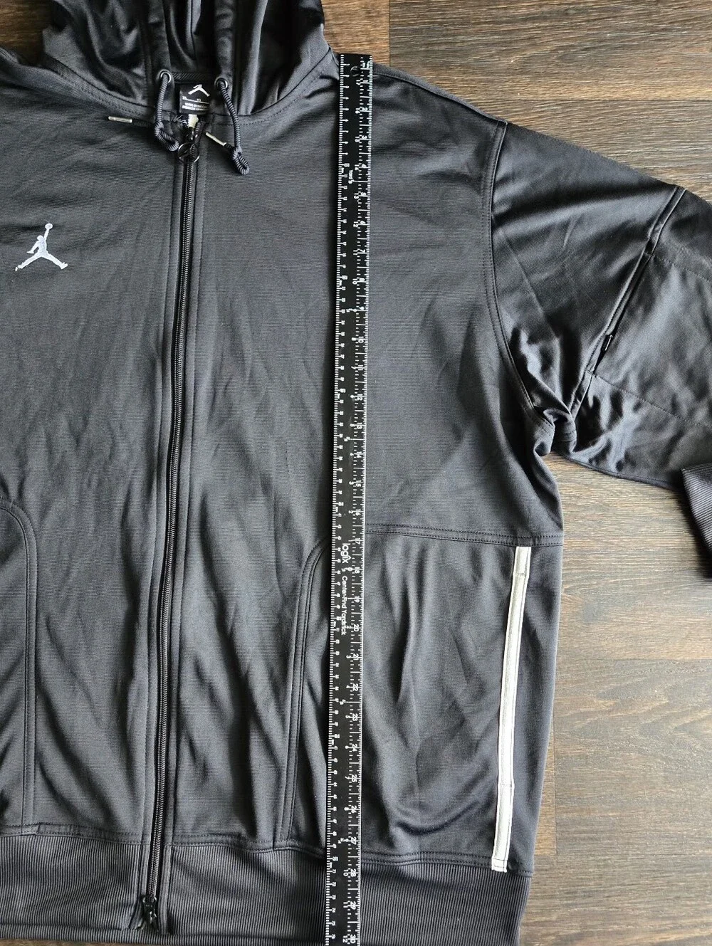 Nike MICHAEL JORDAN No. 23 CHICAGO BULLS Zippered XL Warm-Up Jacket BLACK